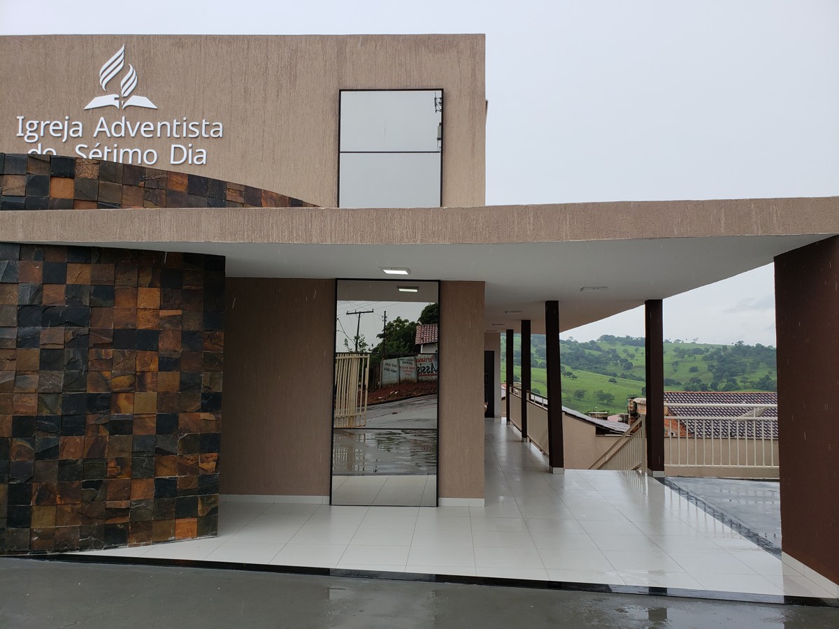 Arquitetura Institucional e Mostras Attrium 01